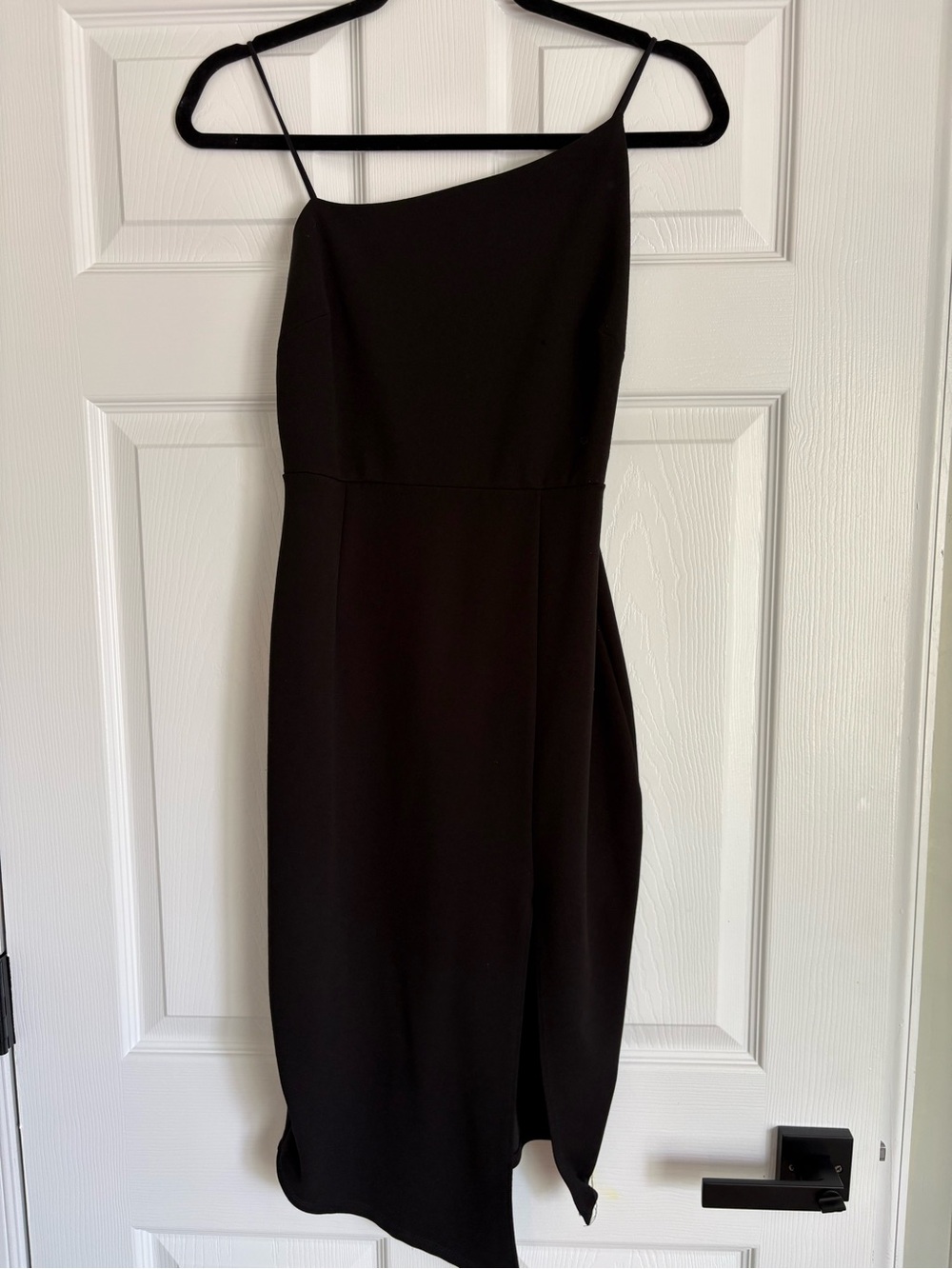 Windsor Black Spaghetti Strap Sheath Dress